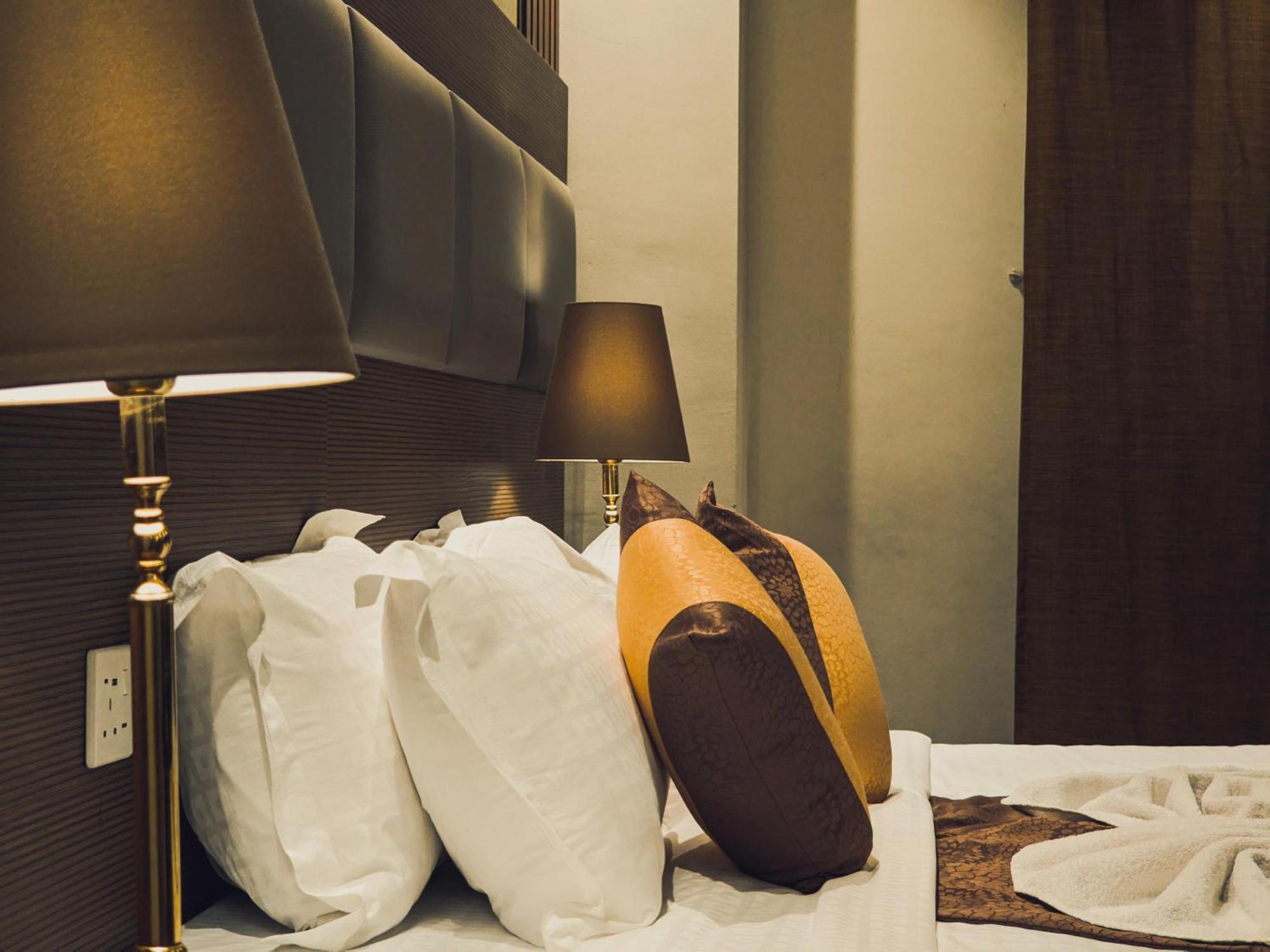 אל-מדינה Qasr Al Ansar Golden Tulip Hotel מראה חיצוני תמונה