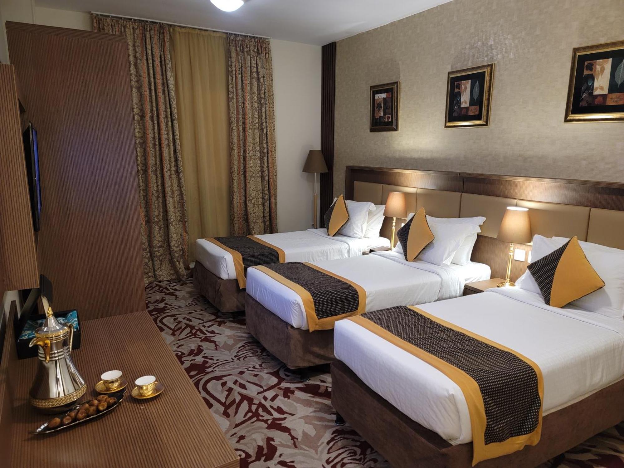 אל-מדינה Qasr Al Ansar Golden Tulip Hotel מראה חיצוני תמונה