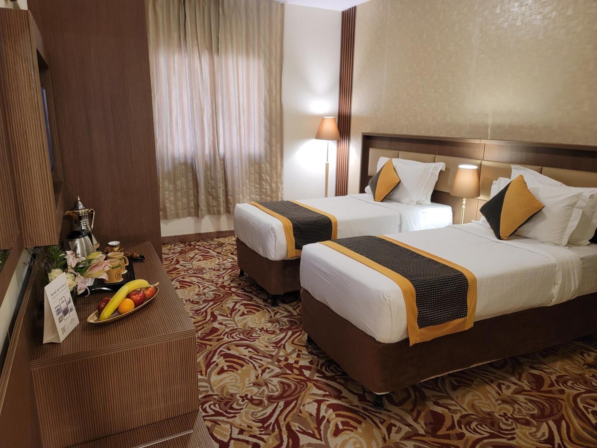 אל-מדינה Qasr Al Ansar Golden Tulip Hotel מראה חיצוני תמונה