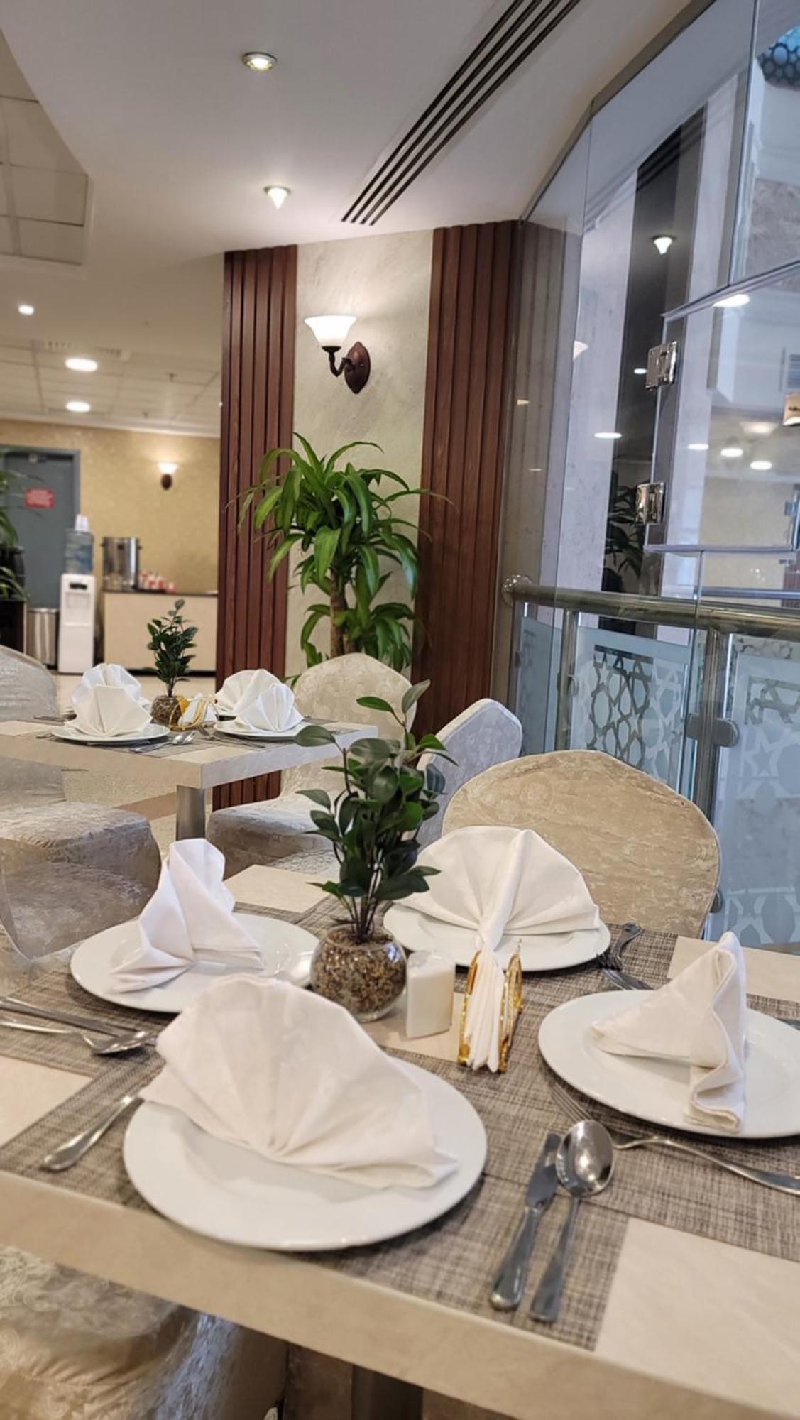 אל-מדינה Qasr Al Ansar Golden Tulip Hotel מראה חיצוני תמונה