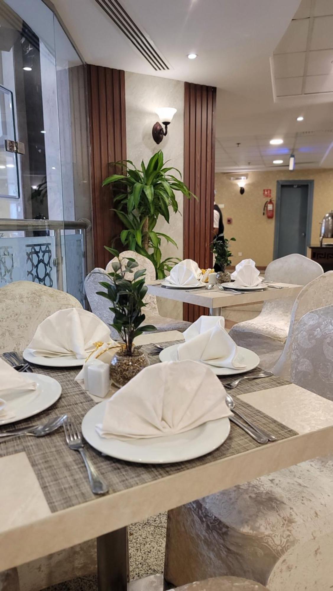 אל-מדינה Qasr Al Ansar Golden Tulip Hotel מראה חיצוני תמונה
