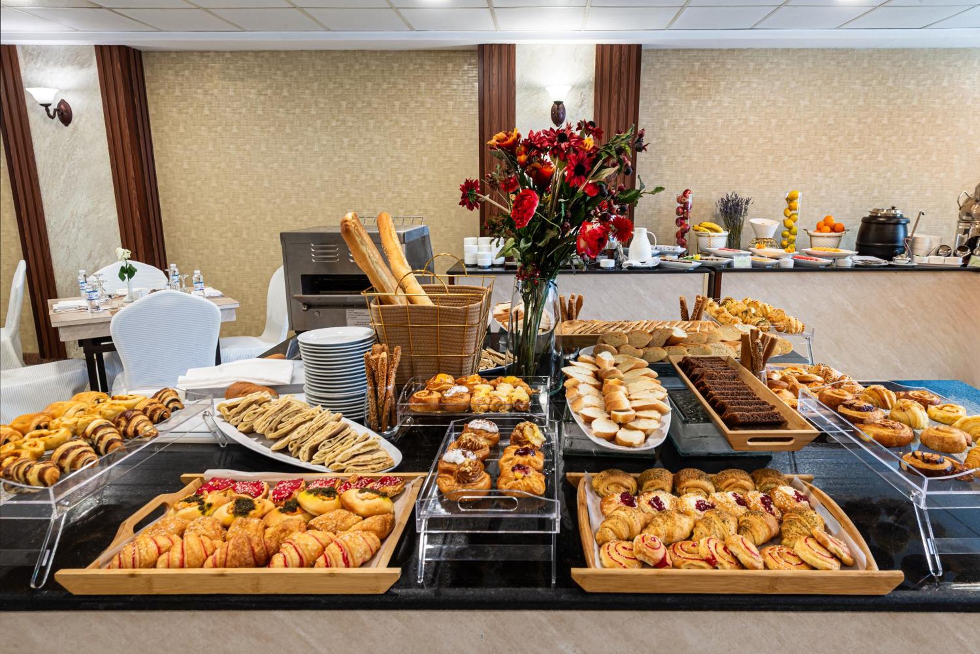 אל-מדינה Qasr Al Ansar Golden Tulip Hotel מראה חיצוני תמונה