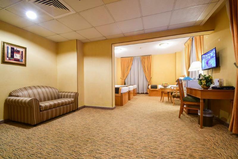 אל-מדינה Qasr Al Ansar Golden Tulip Hotel מראה חיצוני תמונה